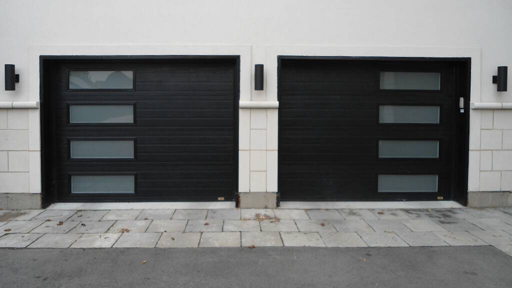 Modern Minimalist Garage Door Design